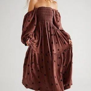 🌟🌟ISO Free People Dahlia Embroidered Maxi Dress Burgundy Road🌟🌟